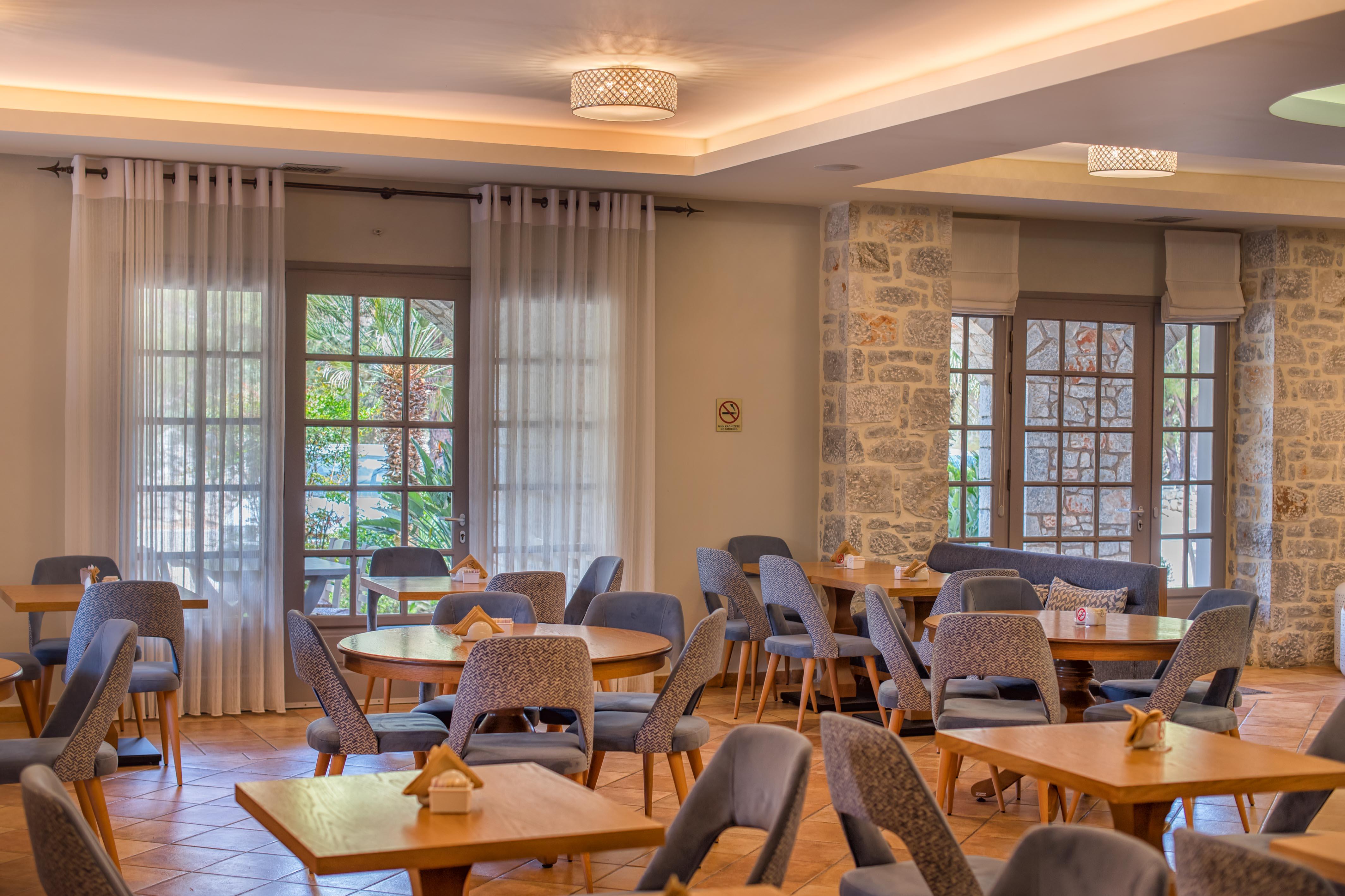 Kastro Maini Hotel Areopoli Ngoại thất bức ảnh