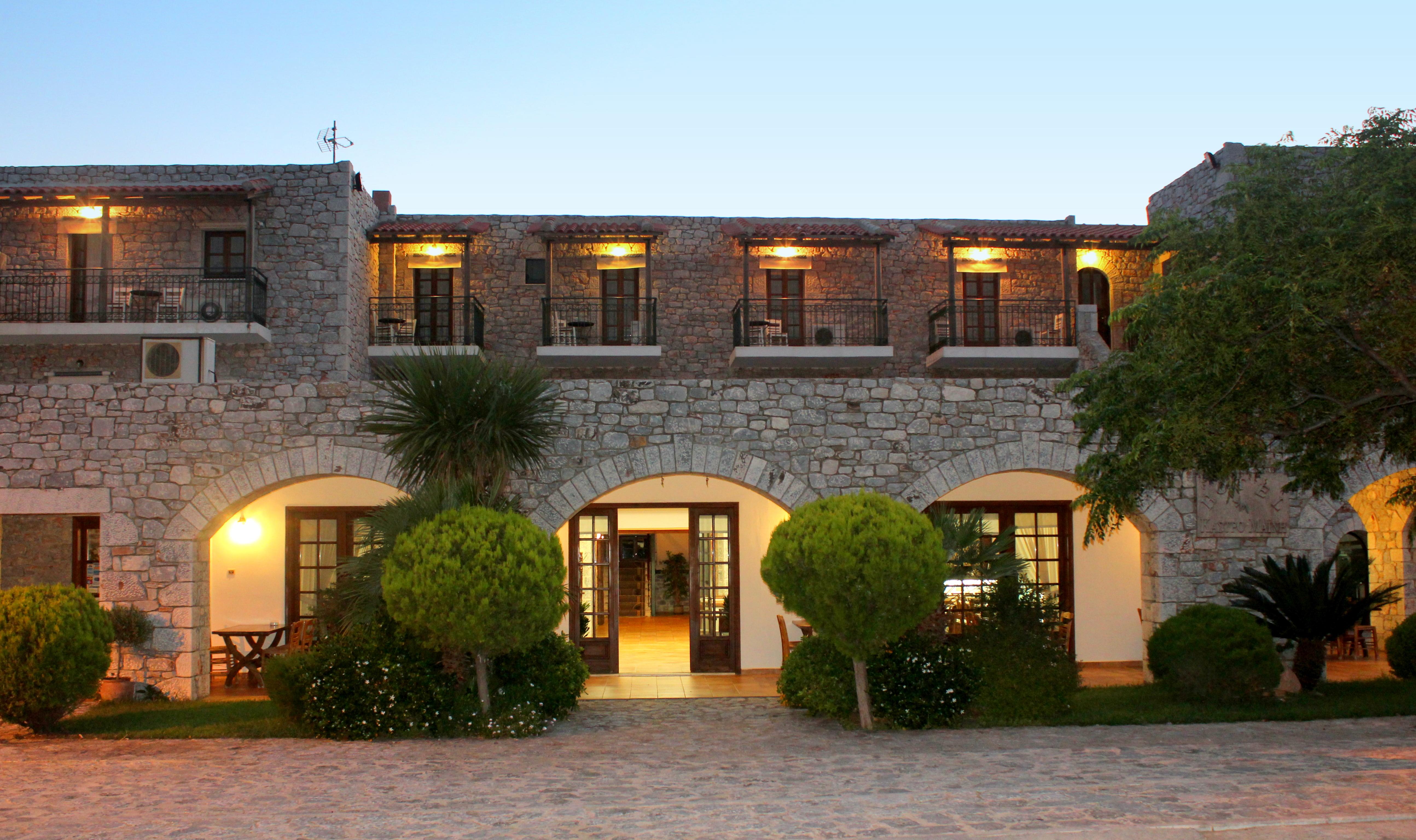 Kastro Maini Hotel Areopoli Ngoại thất bức ảnh