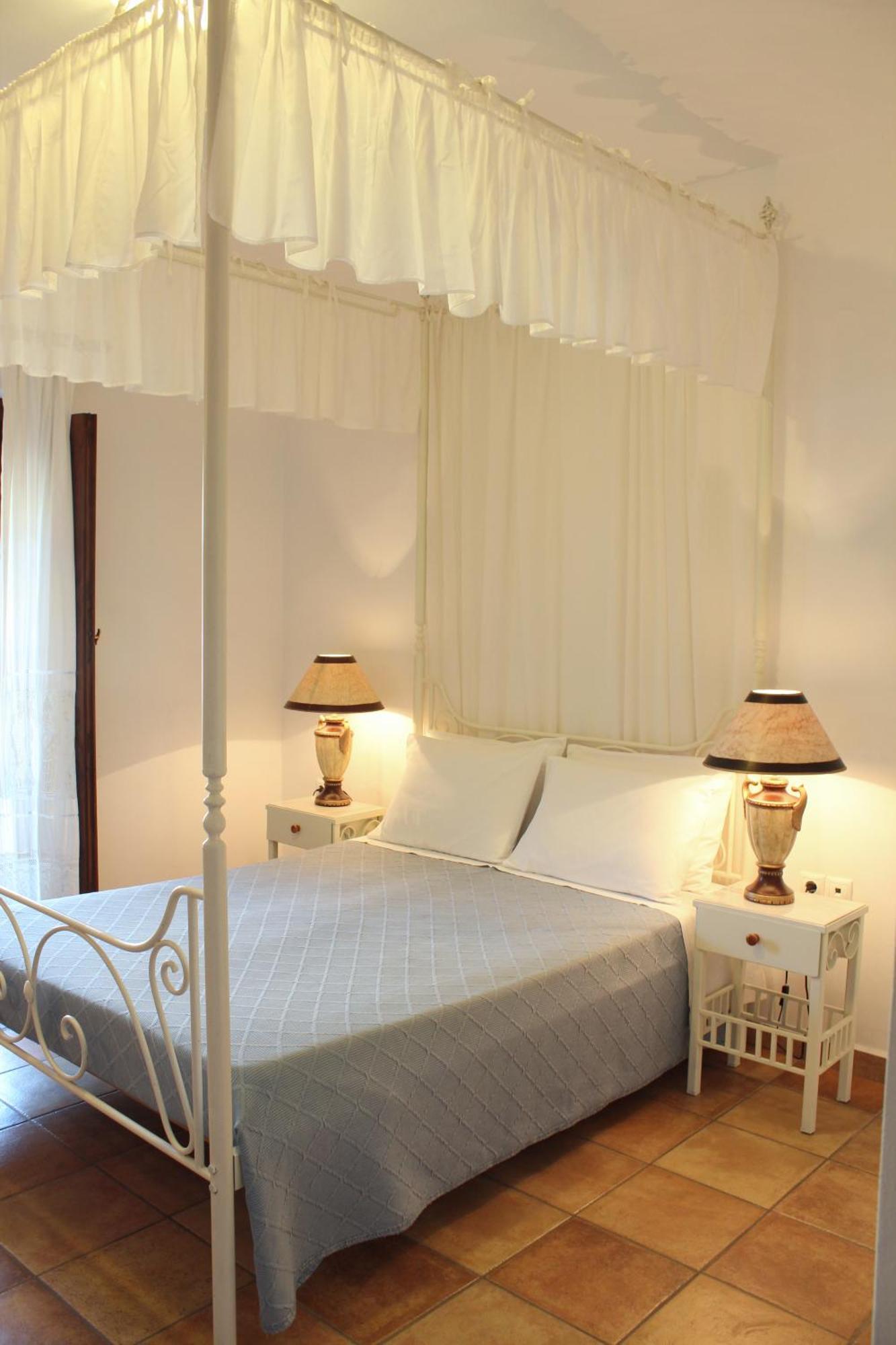 Kastro Maini Hotel Areopoli Ngoại thất bức ảnh