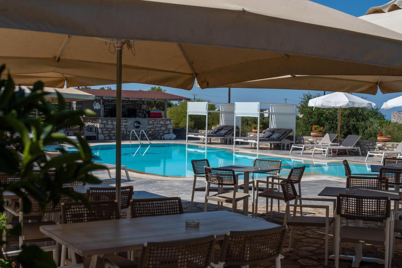 Kastro Maini Hotel Areopoli Ngoại thất bức ảnh