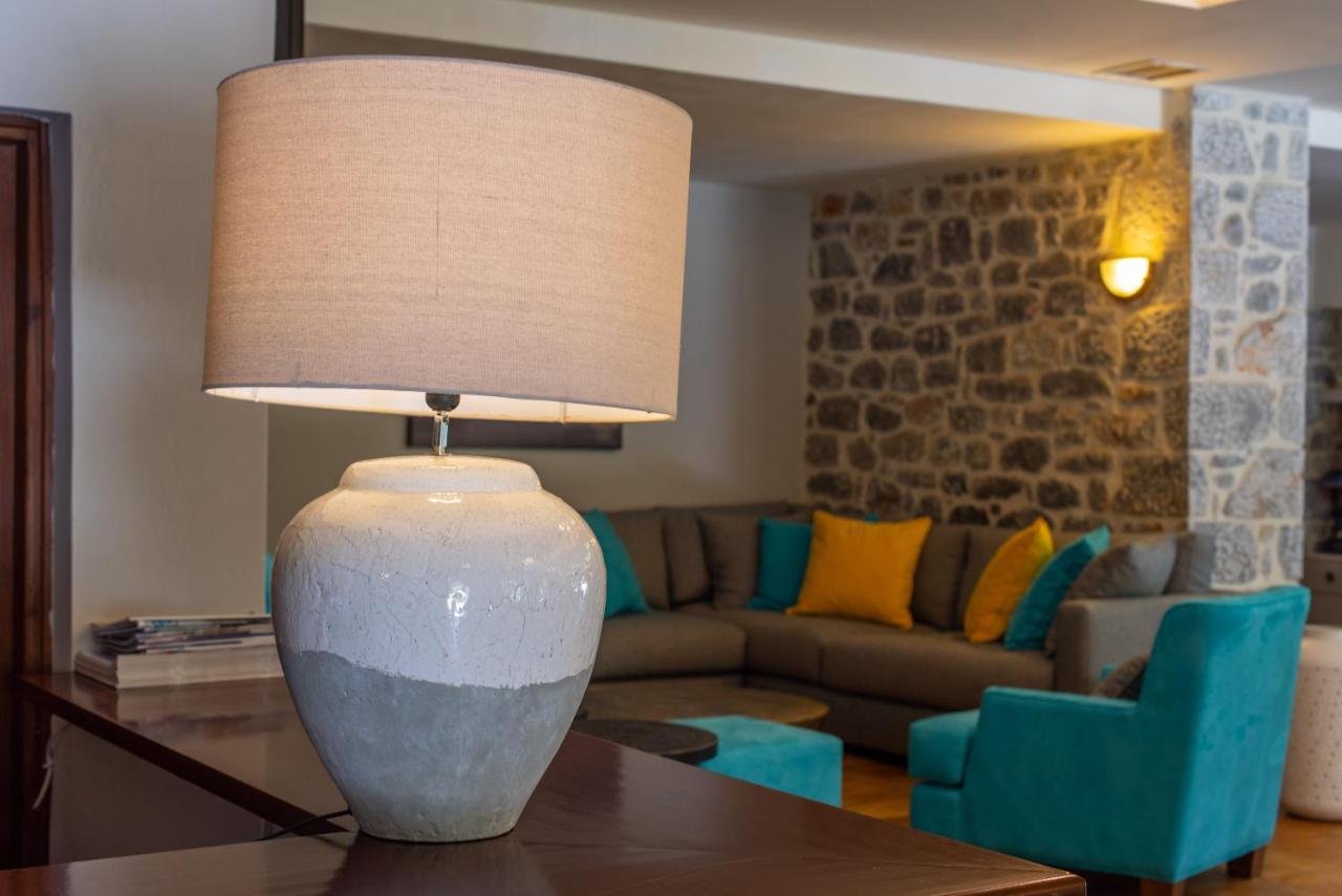 Kastro Maini Hotel Areopoli Ngoại thất bức ảnh
