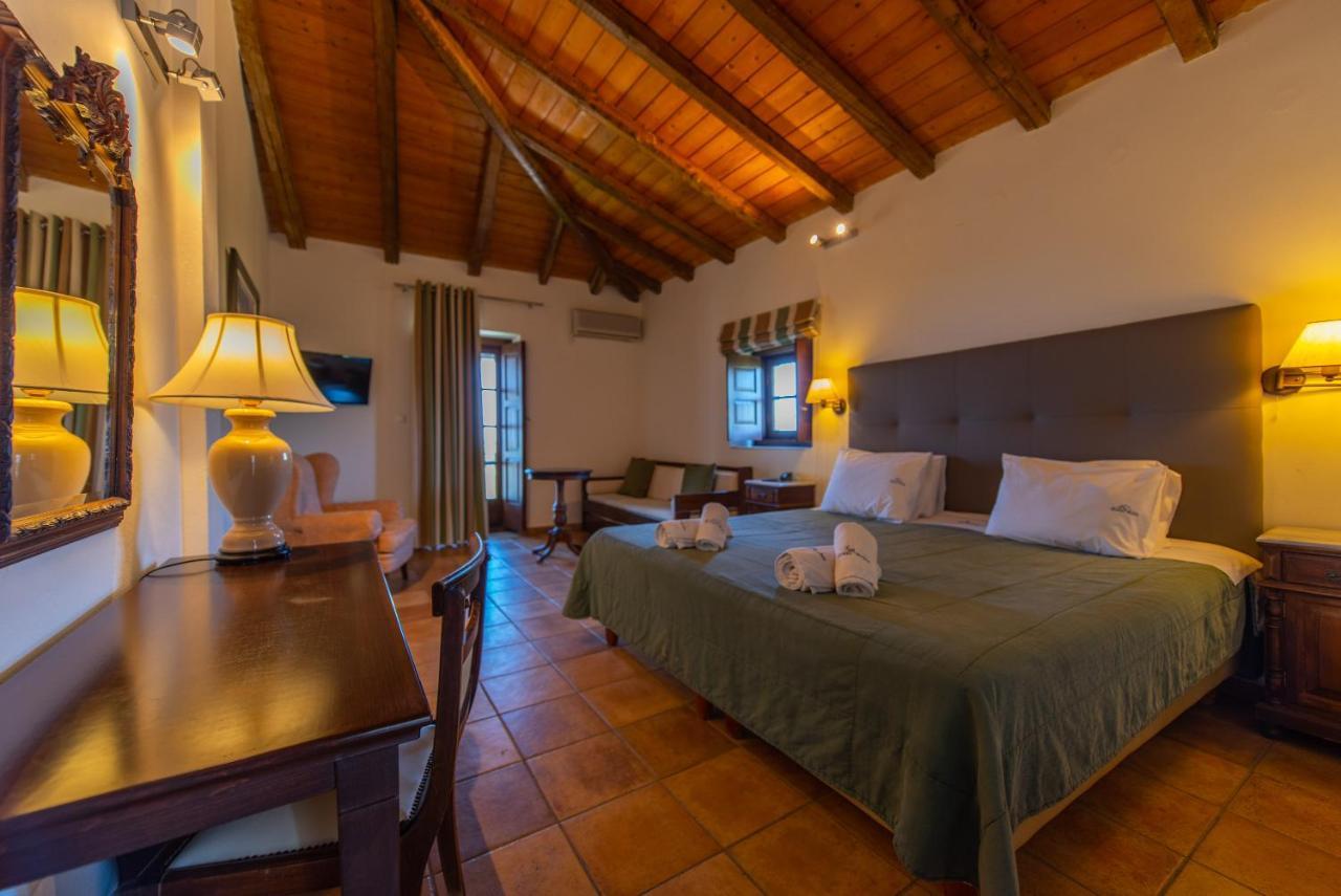 Kastro Maini Hotel Areopoli Ngoại thất bức ảnh