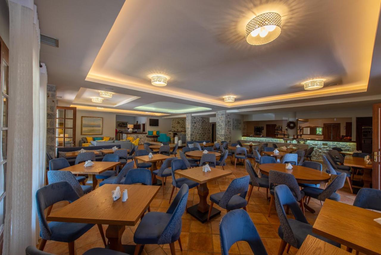 Kastro Maini Hotel Areopoli Ngoại thất bức ảnh